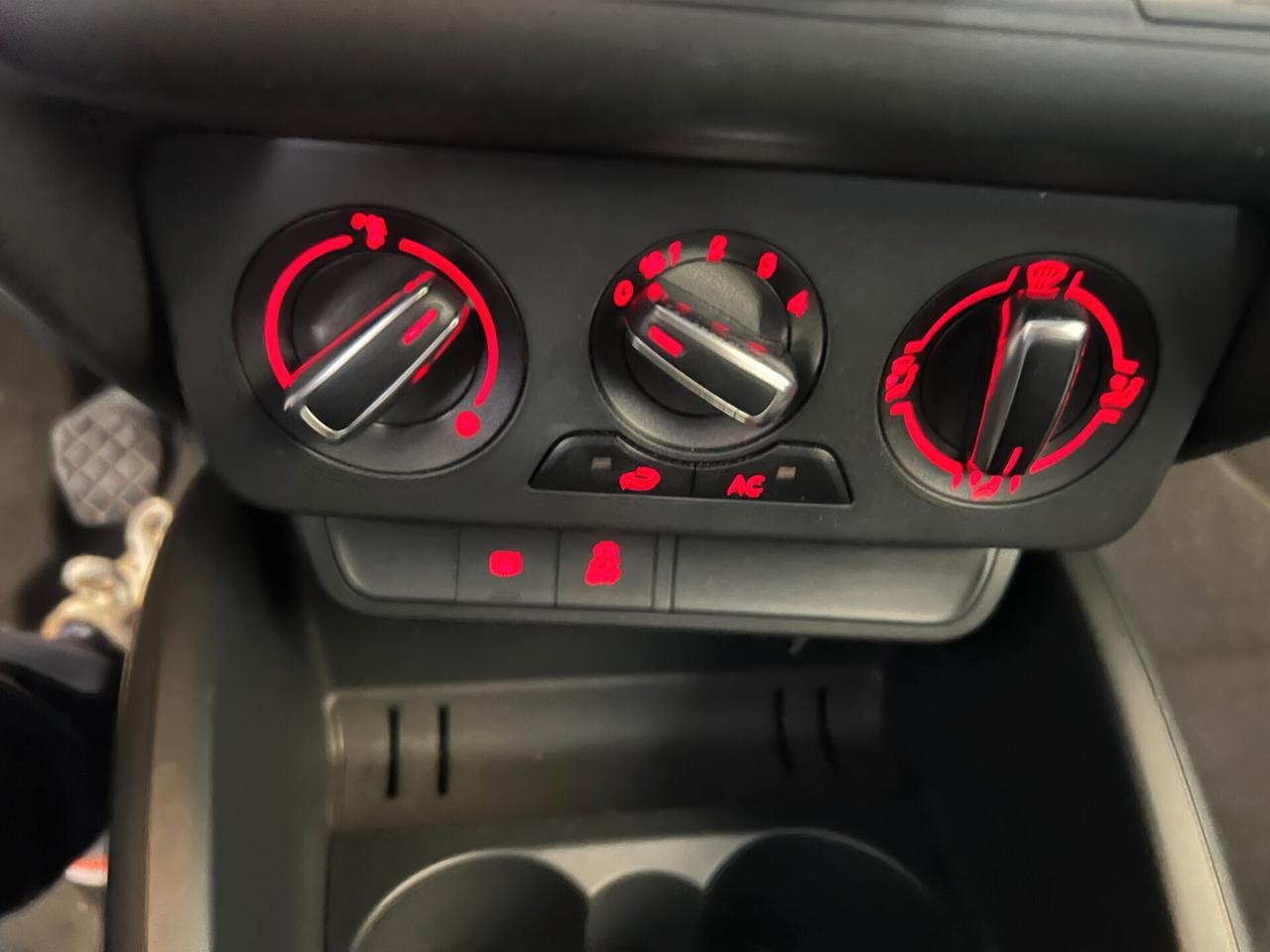 Audi A1 1.6 TDI Ambition 90 CV OK NEOPATENTATI