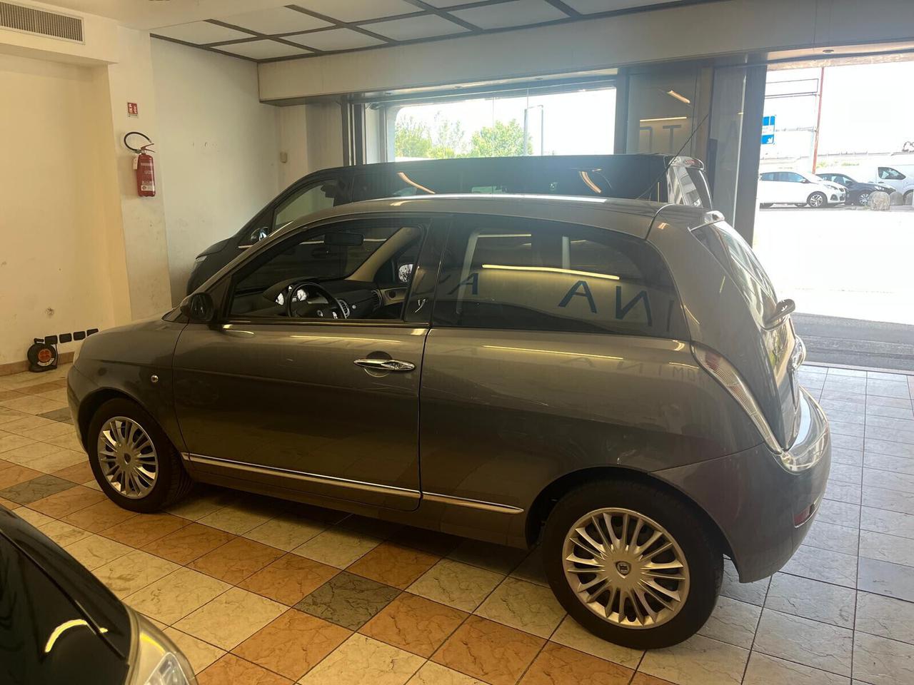 Lancia Ypsilon 1.2 Passion