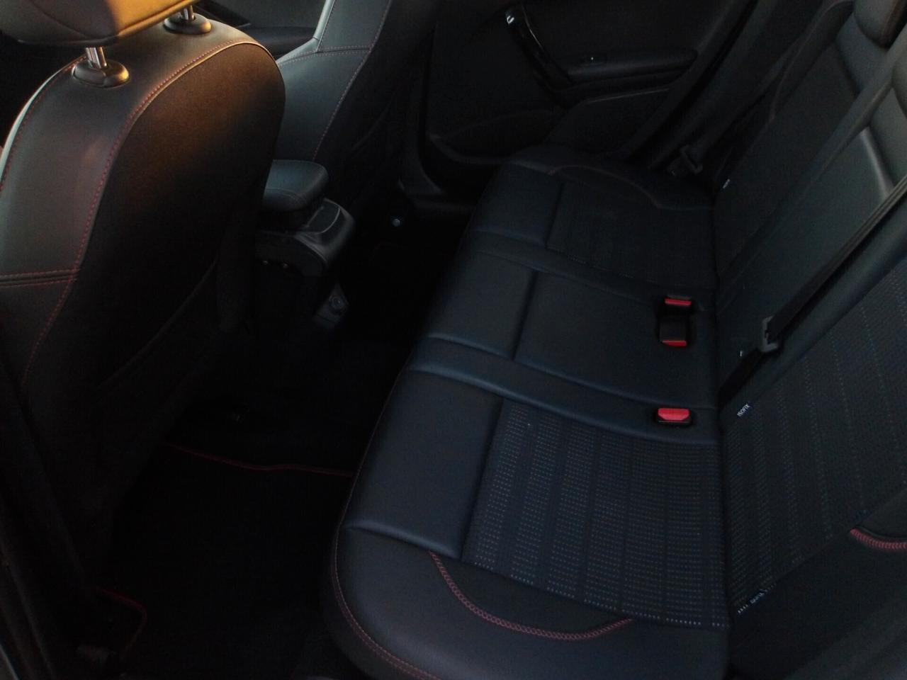 PEUGEOT 2008 1.2 BENZ-GT LINE-AUTO-NAVI