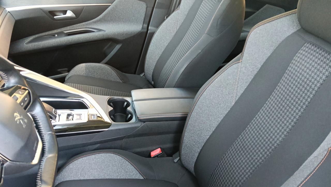 PEUGEOT 3008 1.5 TDI-AUTO-PREZZO PROMO!