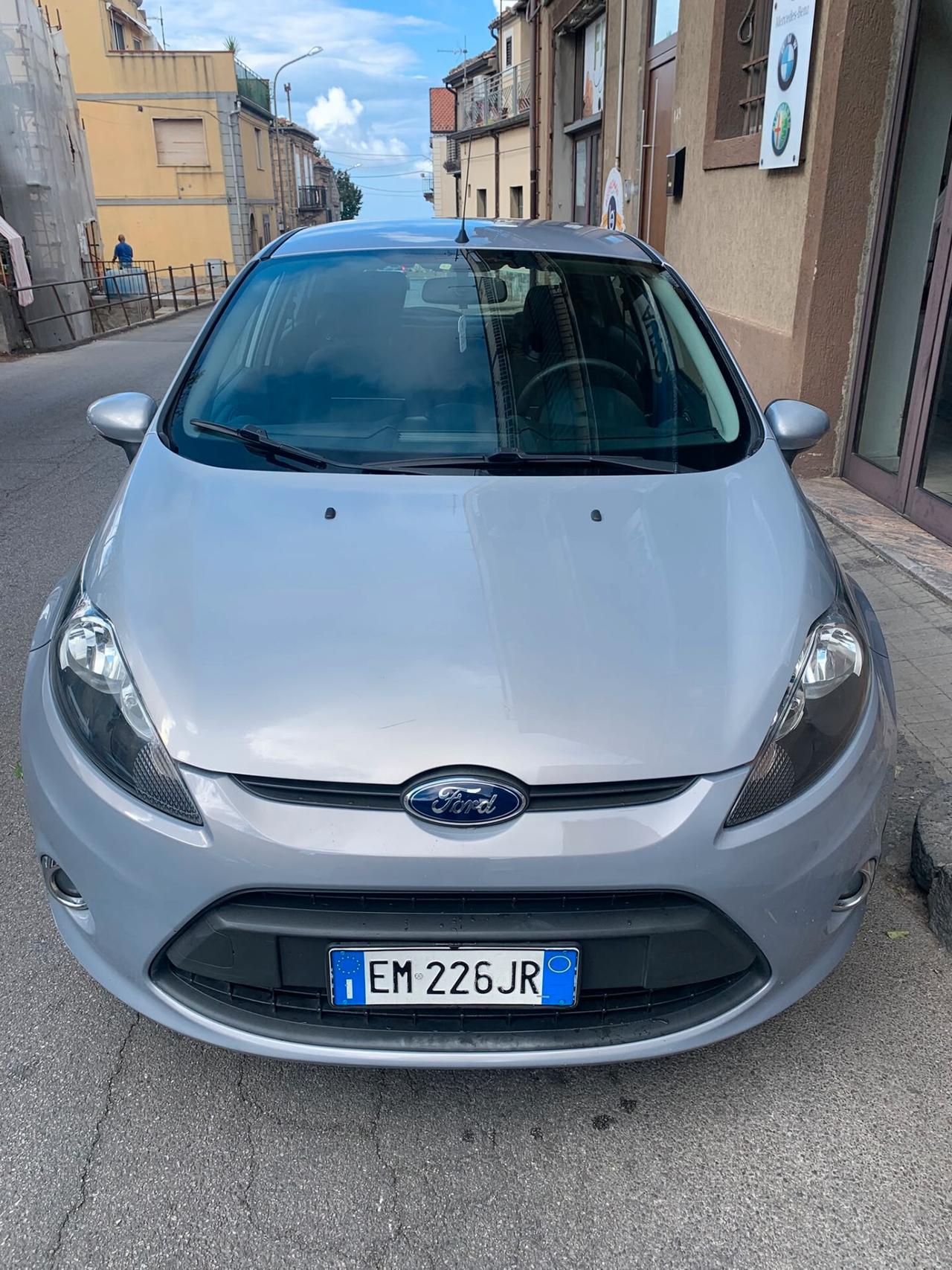 Ford Fiesta Ikon 1.4 TDCi 70CV 5p. Business