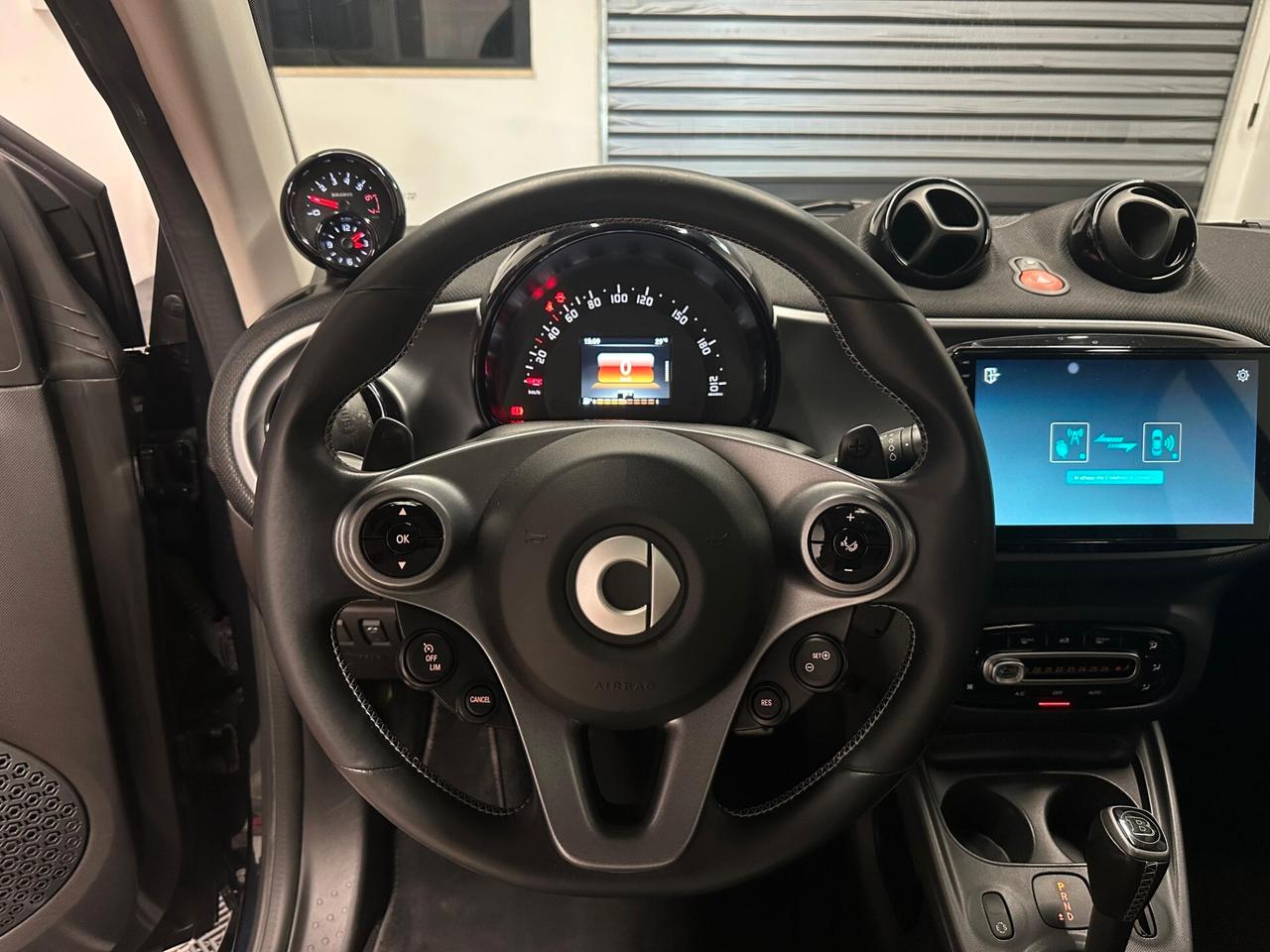 Smart ForTwo BRABUS 0.9 Parisblue