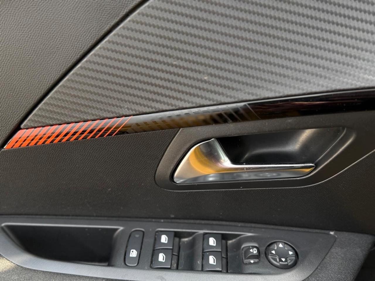 PEUGEOT 208 1.5 DIESEL 2022 ALLURE PACK 76000KM