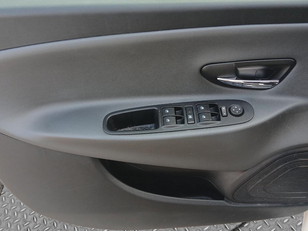 Lancia Ypsilon 5 Porte Ypsilon 1.3 mjt Gold s&s 95cv E5+