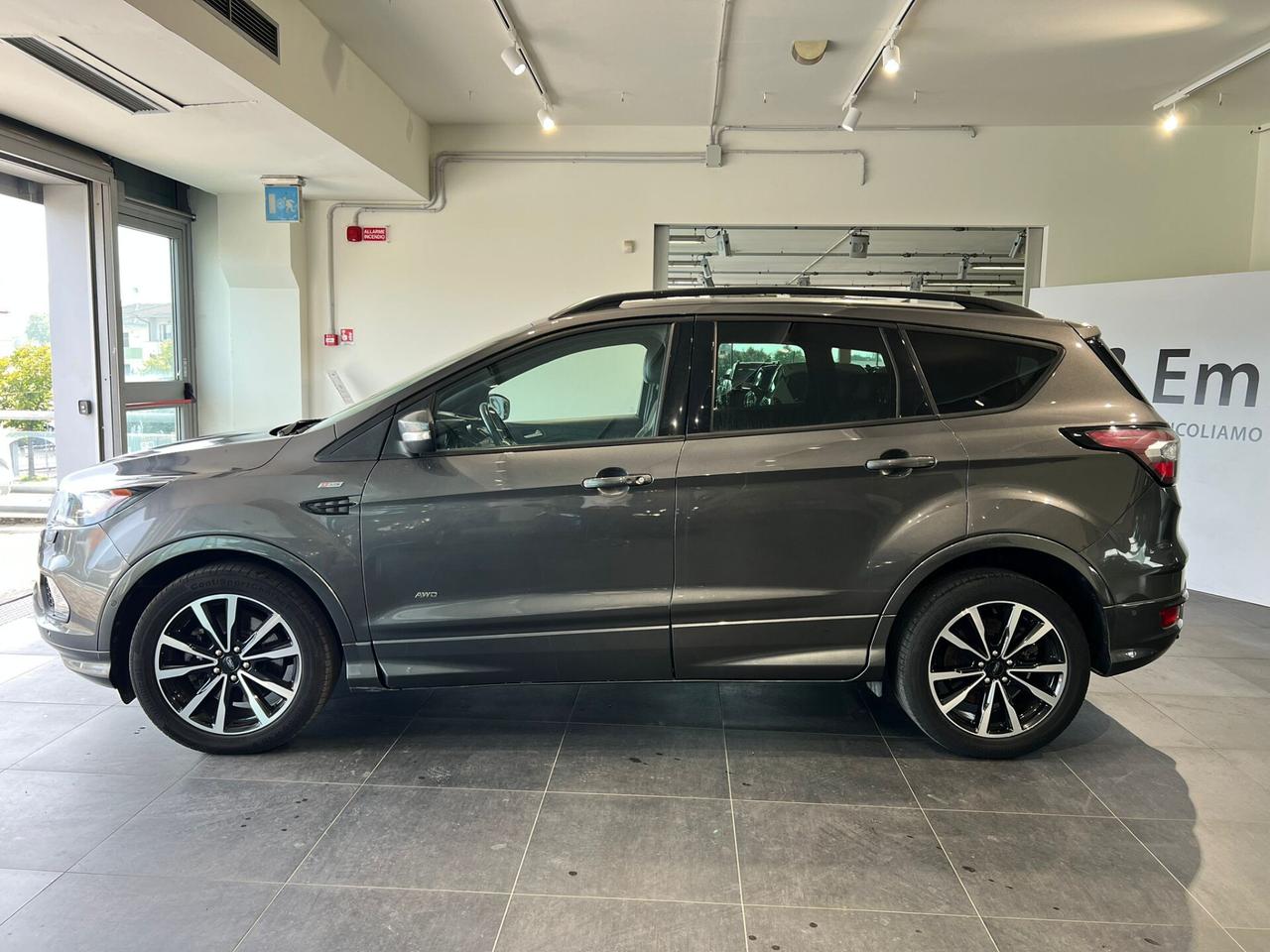 Ford Kuga 2.0 TDCI 150 CV S&S 4WD ST-Line