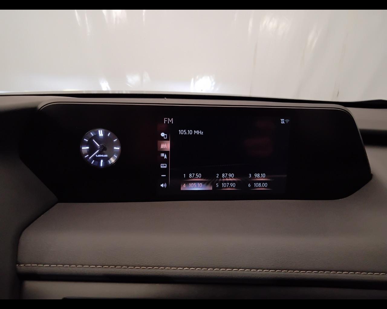 LEXUS UX 2019 - UX 250h 2.0 Premium 2wd cvt my20