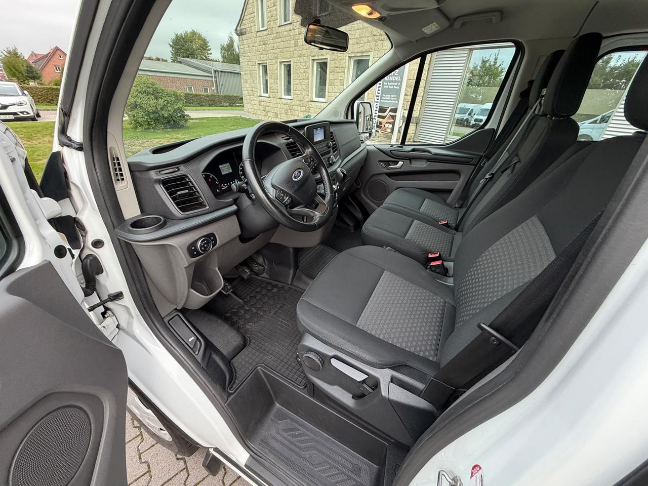 Ford Transit Custom 9 posti doppio clima
