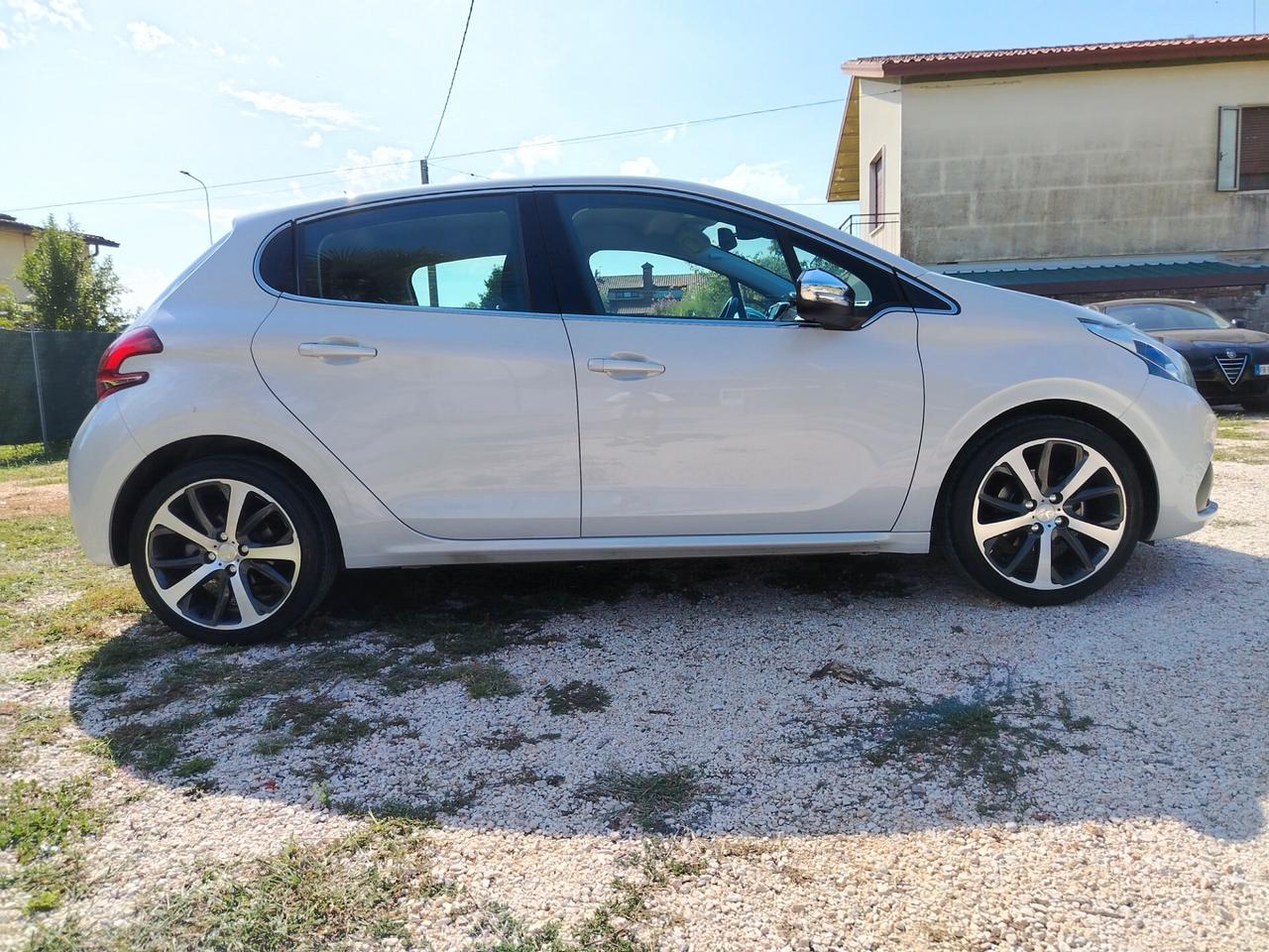 Peugeot 208 PureTech Turbo 110 S&S 5 porte GT Line