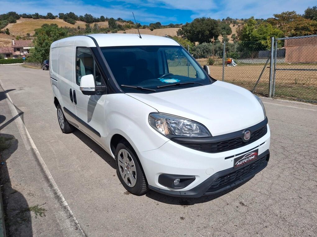Fiat Doblò 1.6 Multijet 105cv 3 POSTI Lounge