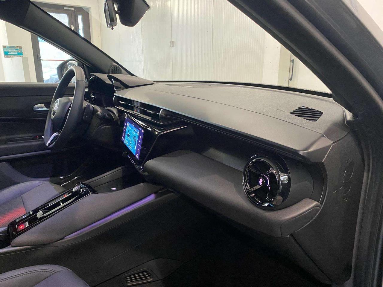 Alfa Romeo Junior Junior 1.2 ibrida Speciale 136cv edct6 MHEV KM 0