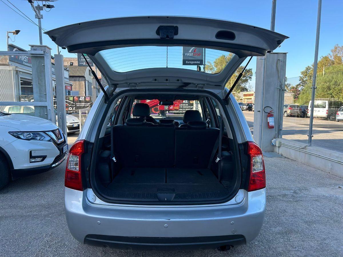 KIA - Carens - 2.0 16V CRDi VGT LX Family