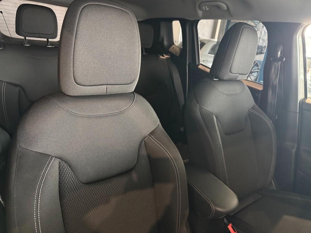 Renegade 1.6 mjt Limited fwd 120cv App conn 17" Neopat