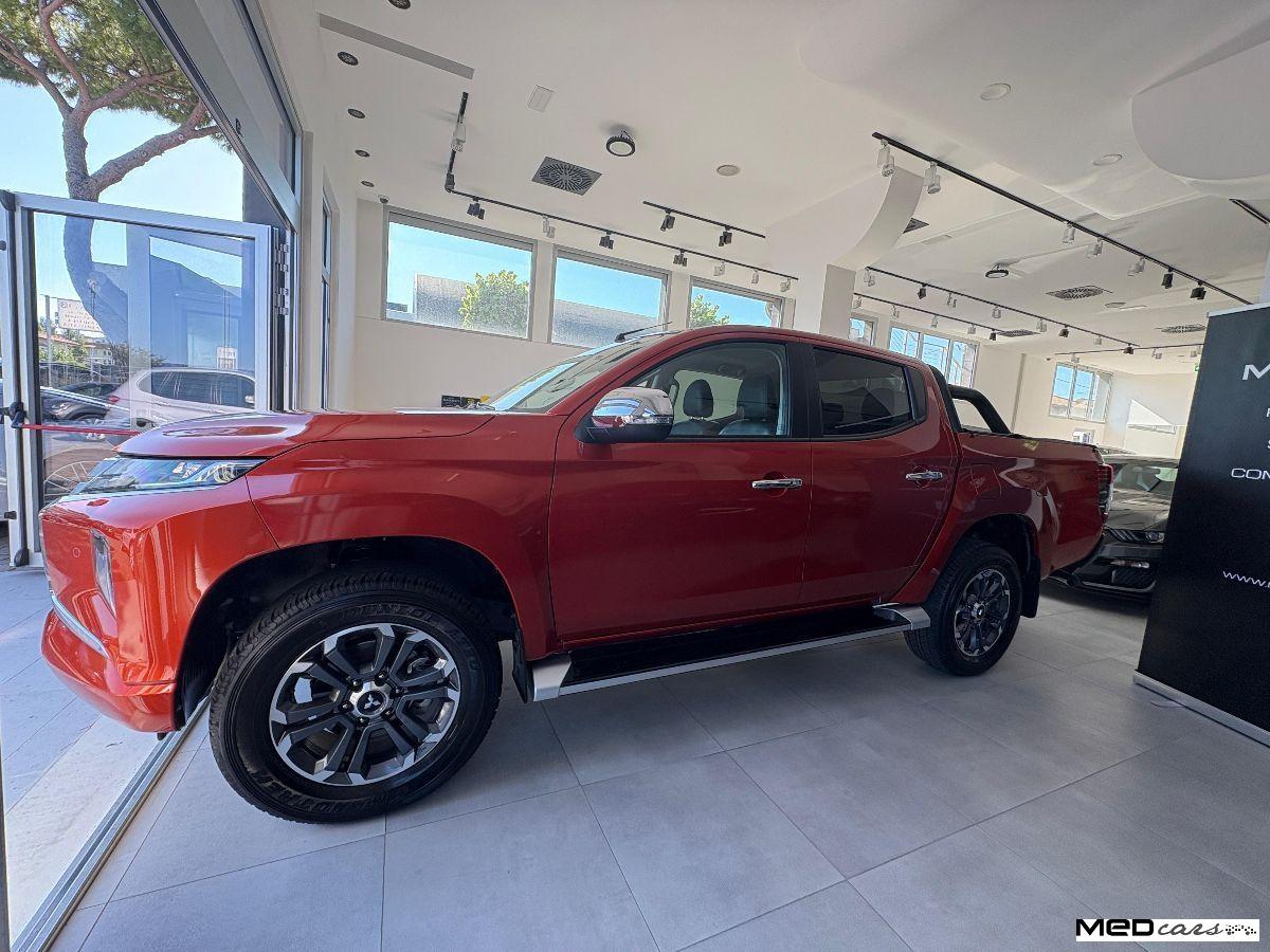 MITSUBISHI - L200