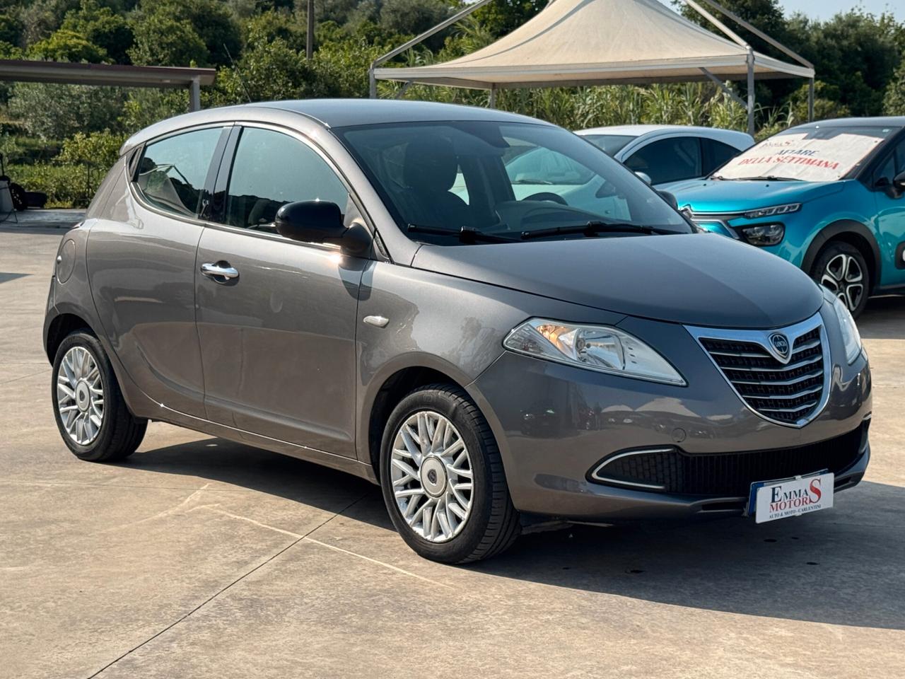 Lancia Ypsilon 1.2 69 CV 5 porte Gold