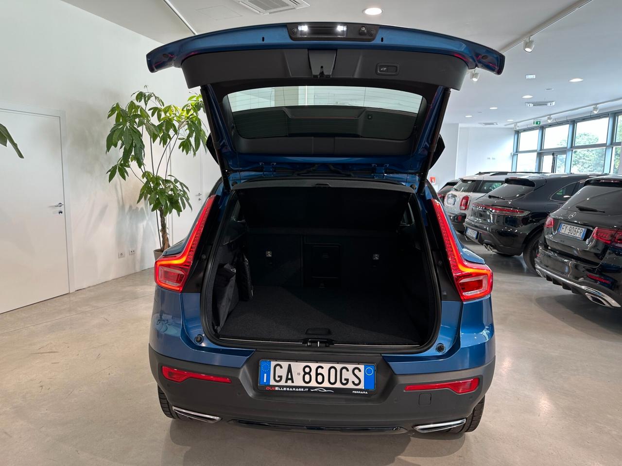 Volvo XC40 D3 Geartronic R-design IVA ESPOSTA