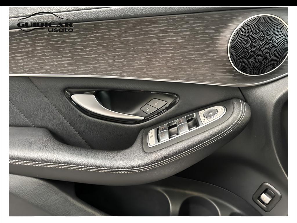 Mercedes-Benz GLC Coupe - C253 2019 - GLC Coupe 220 d Night edition 4matic