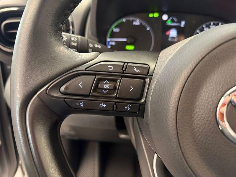 Toyota Yaris Hybrid Active MY22