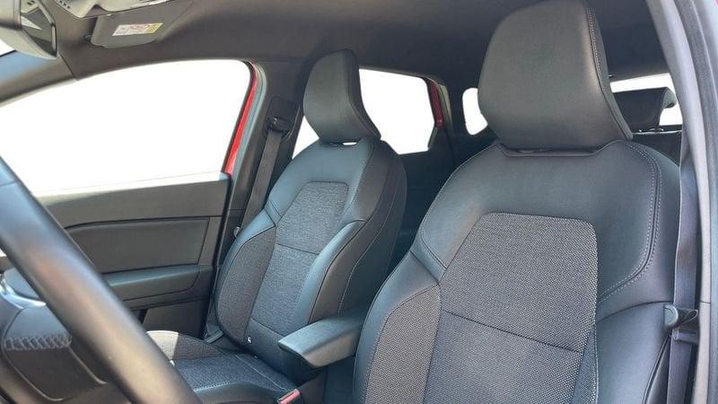 Renault Captur 1.6 E-Tech full hybrid Rive Gauche Auto 145