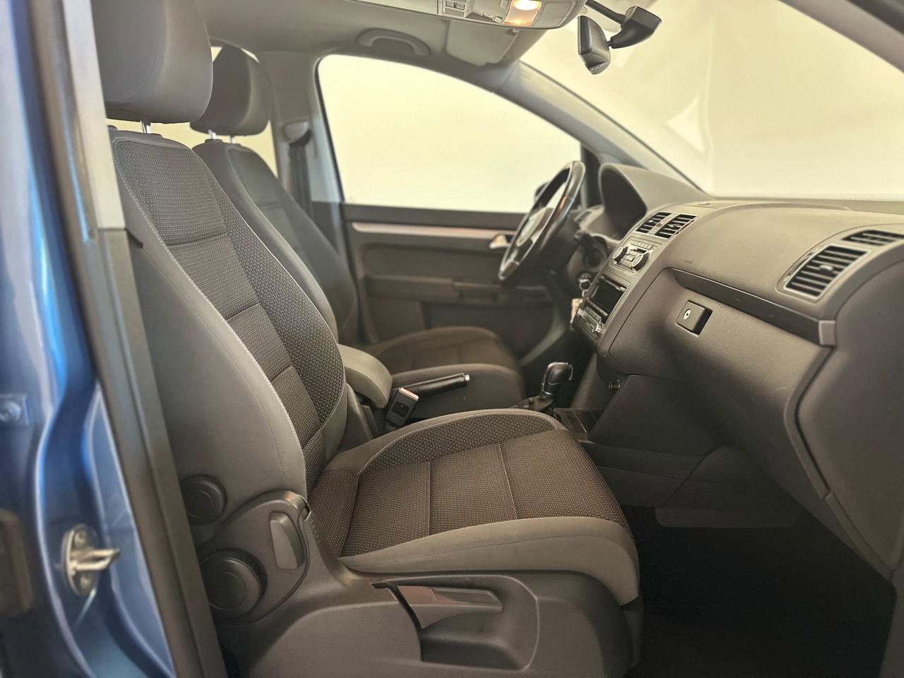 Volkswagen Touran Business 1.6 TDI DSG Comfortline