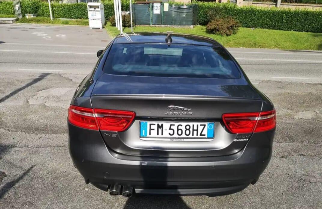 Jaguar XE 2.0 D 204 CV aut. R-Dynamic HSE