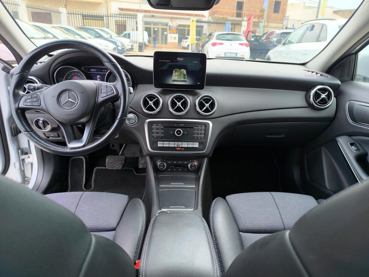 Mercedes GLA 220d Auto. 4Matic Business Extra 2019