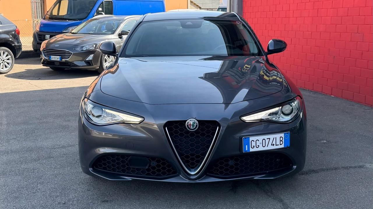 Alfa Romeo Giulia 2.2 Turbodiesel 160 CV AT8