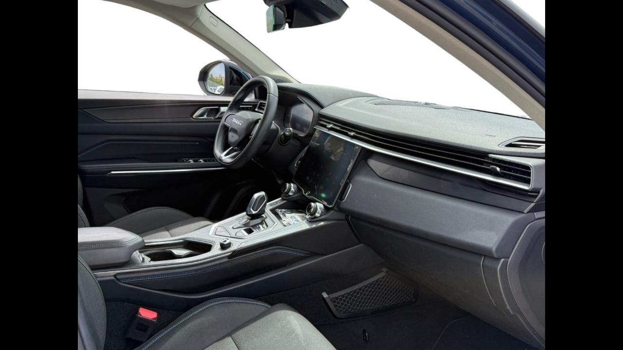 Lynk & Co 01 - 01 1.5 td phev auto