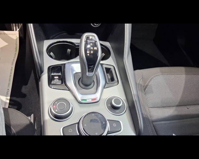 ALFA ROMEO Giulia 2.0 t Sprint Q4 280cv auto