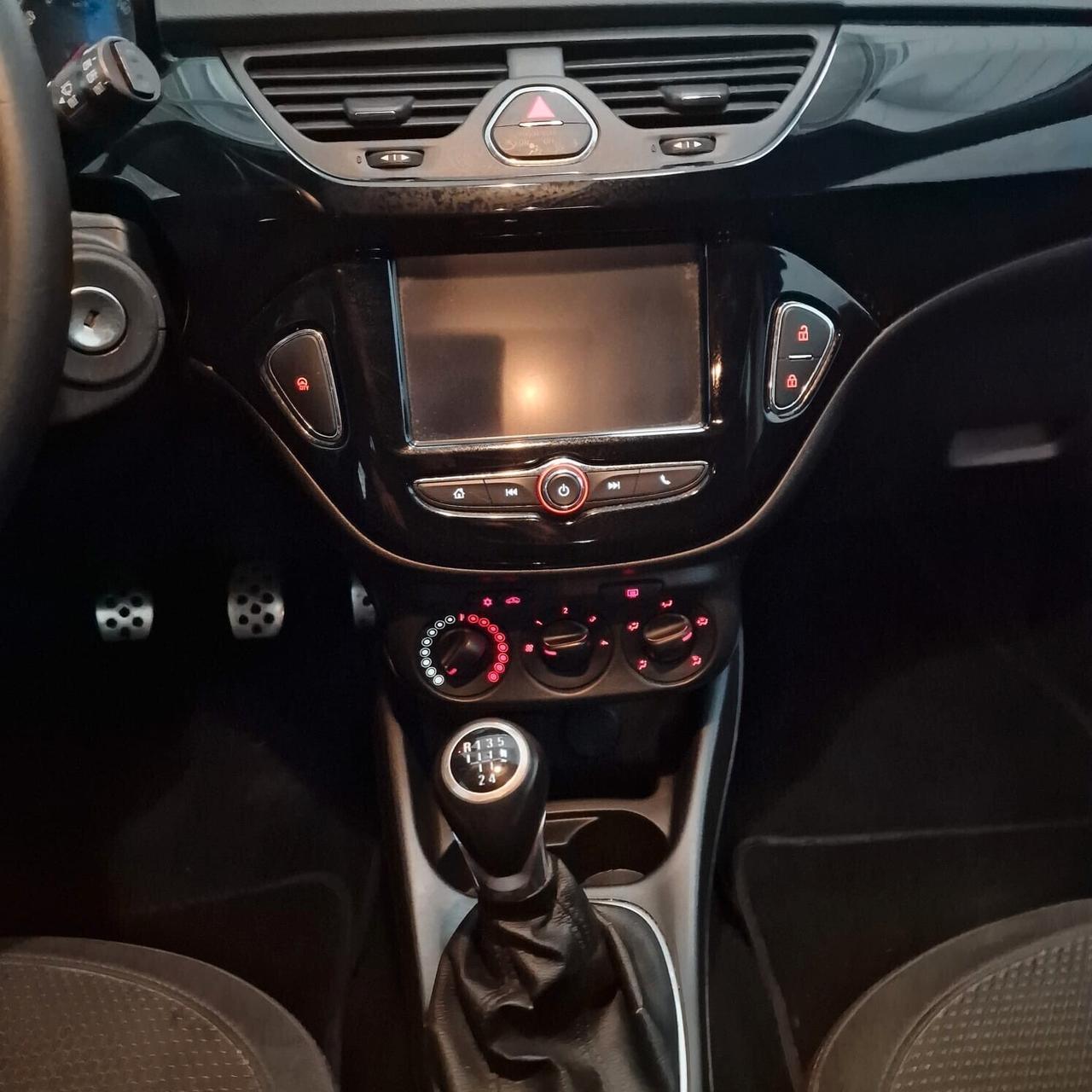 Opel Corsa 1.2 5 porte Black Edition