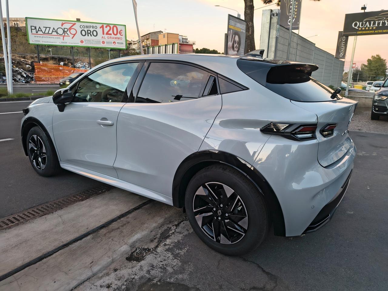 RENAULT CLIO BENZINA DA IMMATRICOLARE 22.000 EUR
