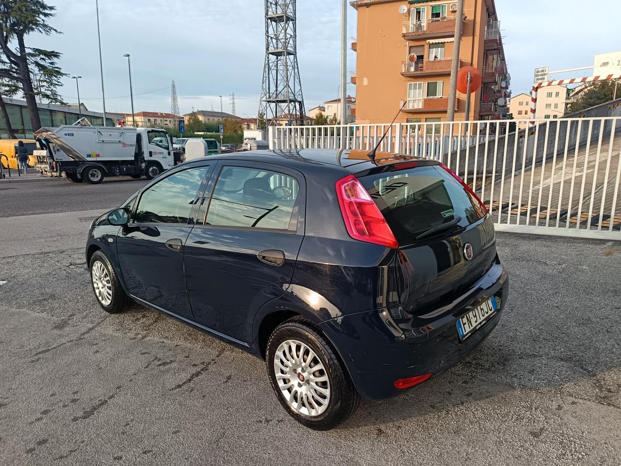 Fiat Punto 1.2 8V 5 porte Street