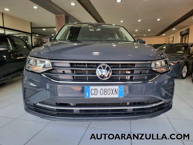 VOLKSWAGEN Tiguan NEW 2.0 TDI 150CV SCR DSG Life Navi - Fari a Led