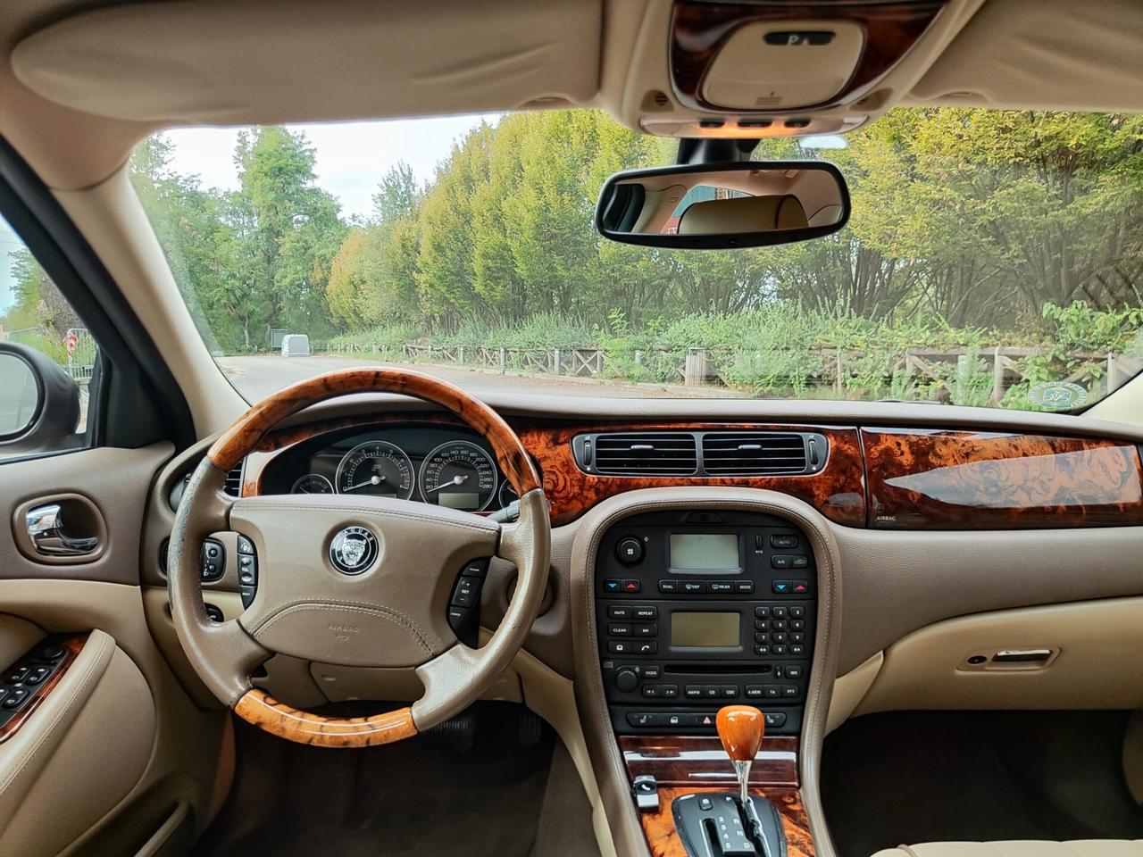 Jaguar S-Type 3.0 V6 Executive