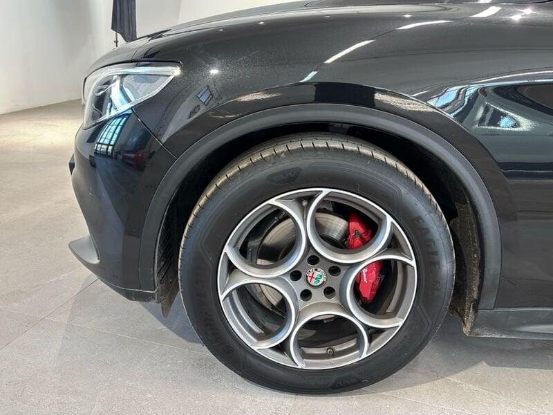 Alfa Romeo Stelvio Stelvio 2.2 Turbodiesel 160 CV AT8 RWD Rosso Edizione