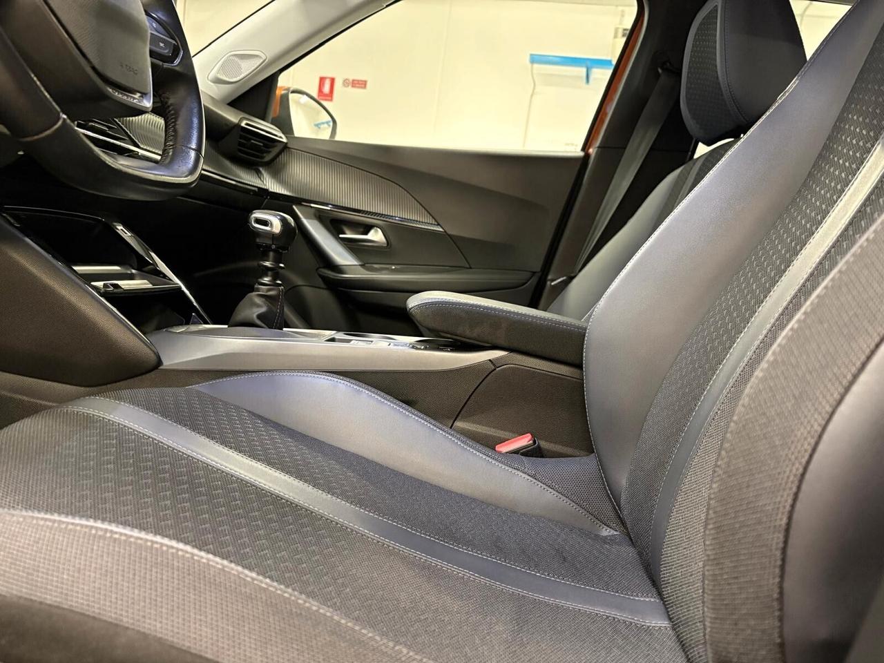 Peugeot 2008 ALLURE NAVI PACK PureTech 130 6mt SPOTICAR