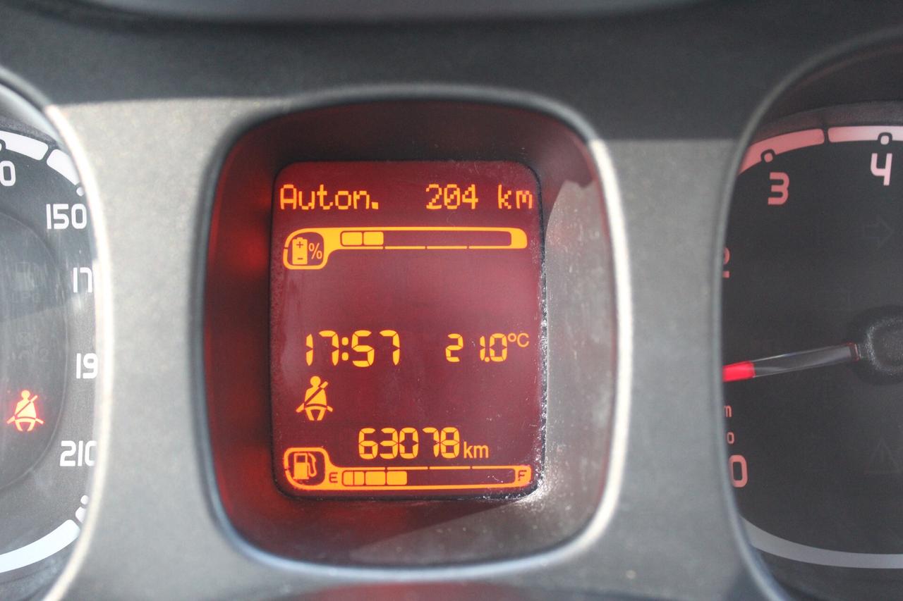 Fiat Panda 1.0 FireFly S&S Hybrid Garmin Full optional