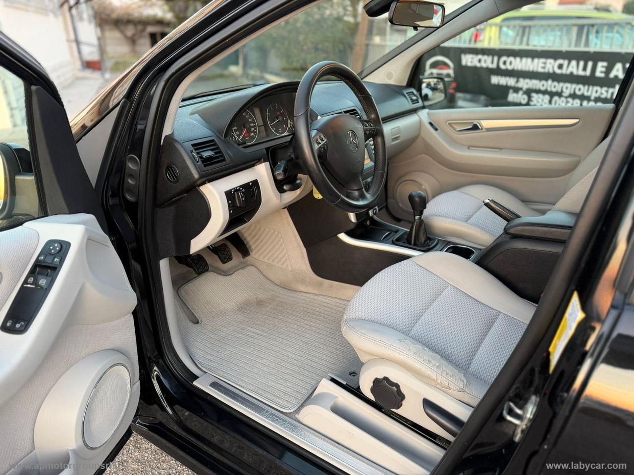 MERCEDES-BENZ A 150 BlueEFFICIENCY Avantgarde