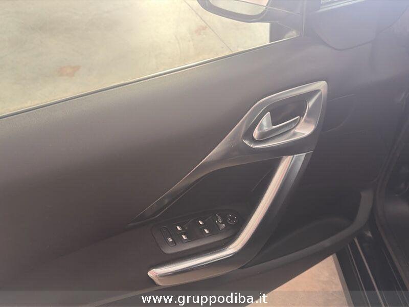 Peugeot 2008 Benzina 1.2 puretech Allure 82cv my16
