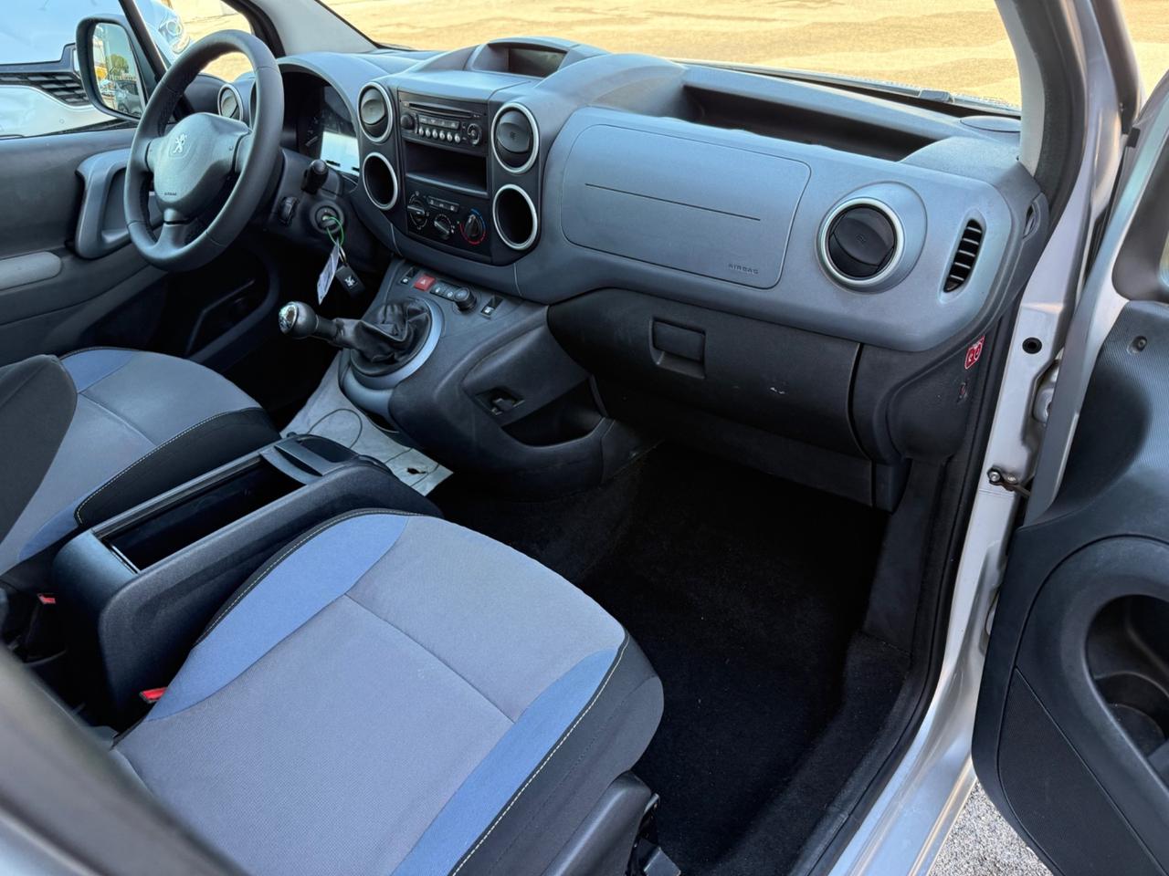 Peugeot Partner Tepee 1.6 e-HDi 92 CV S&S Outdoor