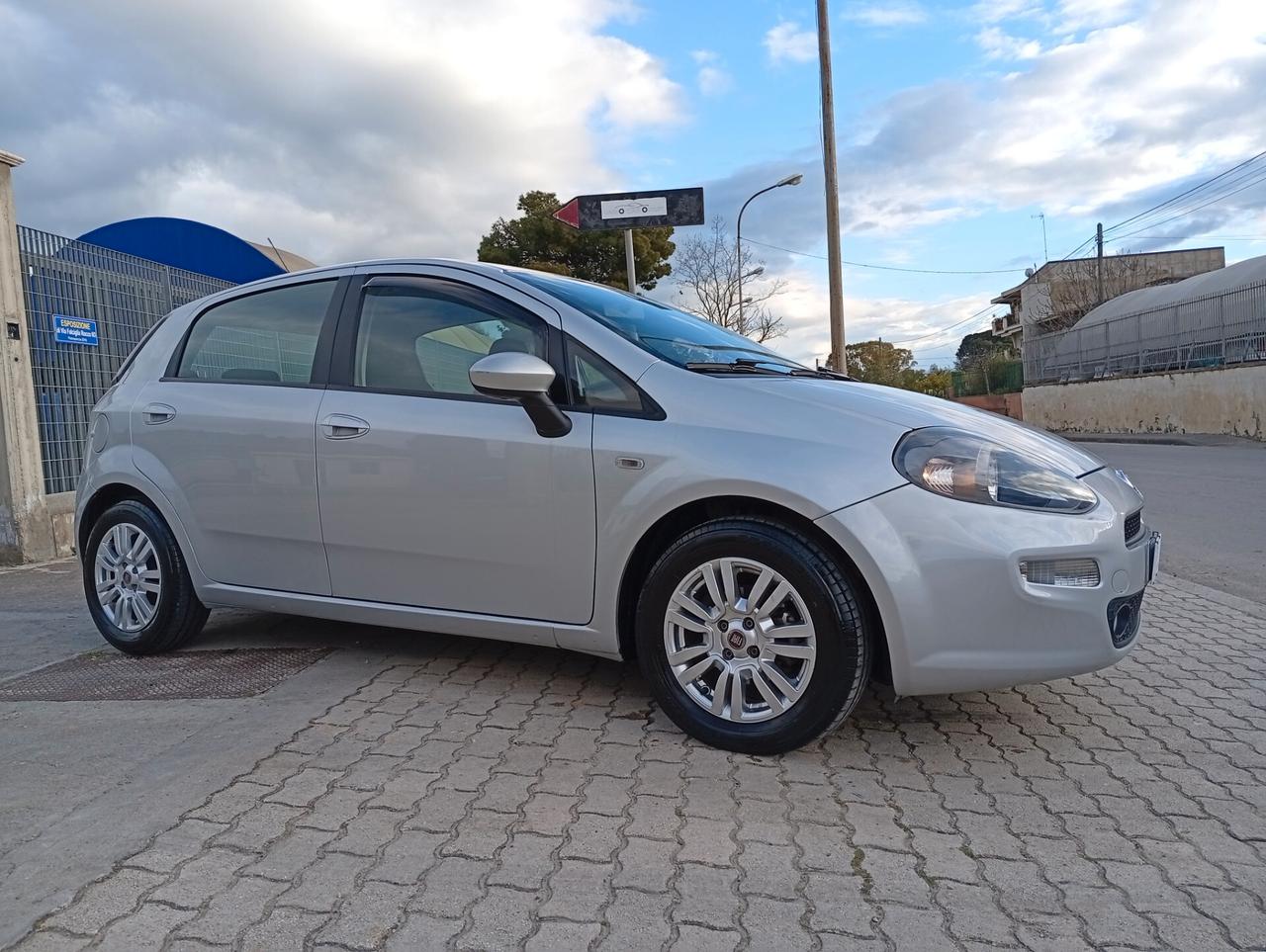 Fiat Punto 1.3 MJT II 75 CV 5 porte Lounge