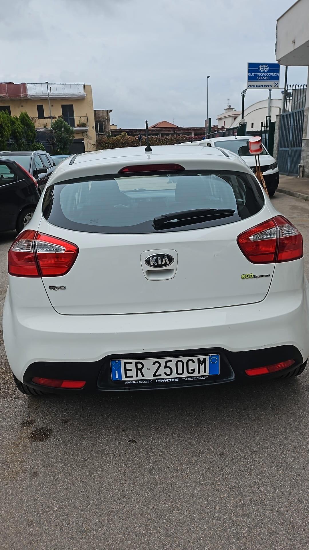 Kia Rio 1.1 CRDi WGT 5p. EX