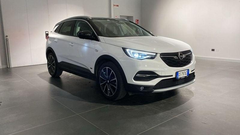 Opel Grandland 1.6 Hybrid Plug-in aut. AWD Design Line