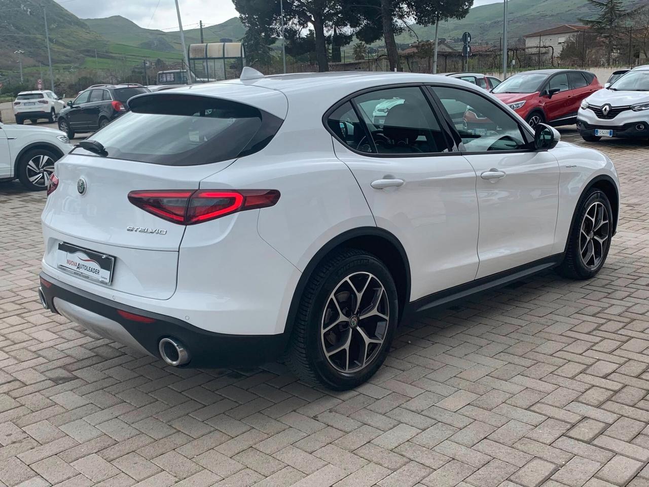 Alfa Romeo Stelvio 2.2 TDI 190 CV AT8 RWD SUPER 2022
