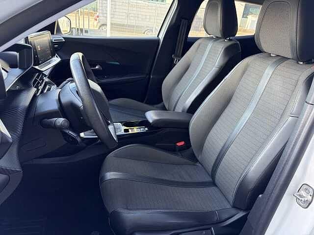 Peugeot 2008 1.5 BlueHDi 110 CV Allure Pack