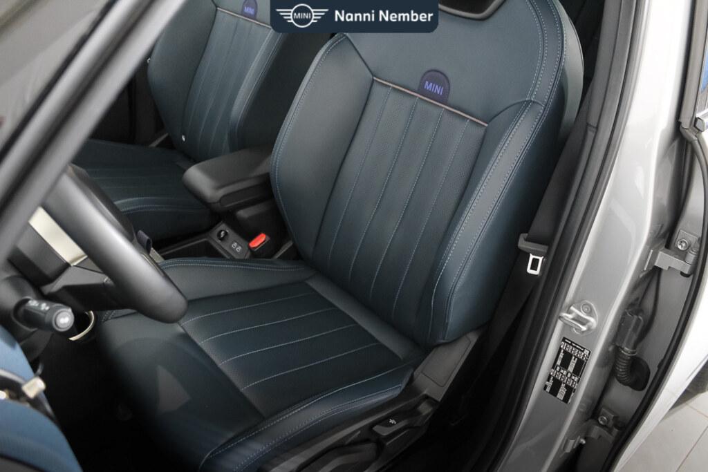 Mini Mini Countryman 2.0 48V D Favoured Steptronic