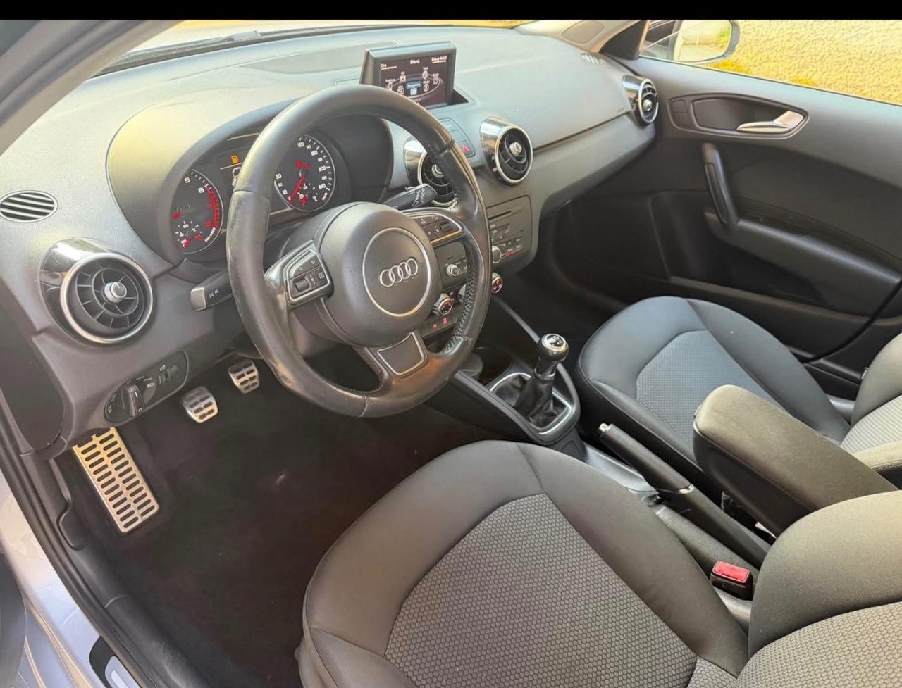 Audi A1 SPB 1.2 TFSI S line edition plus