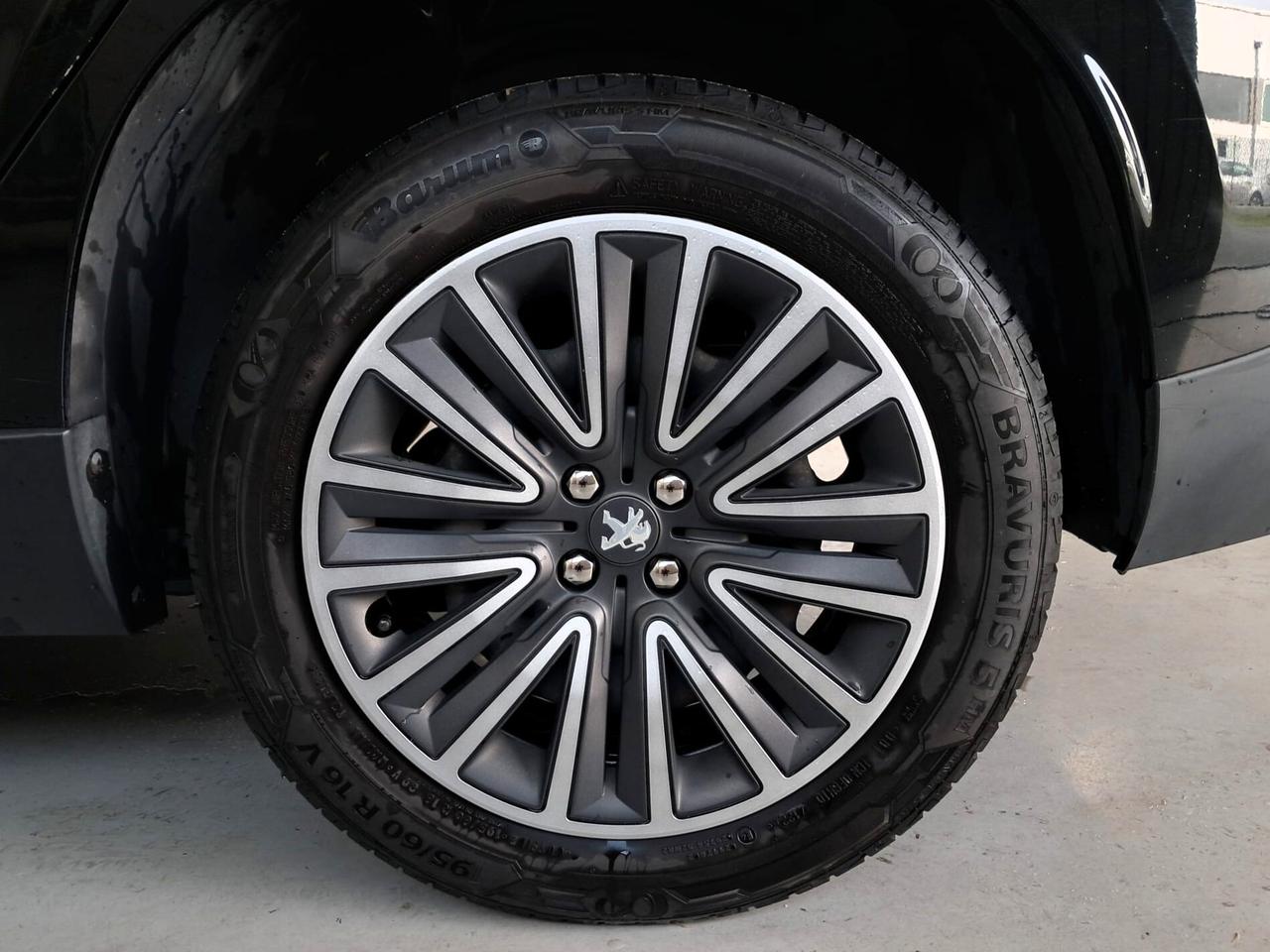 Peugeot 2008 PureTech 82 S&S Active