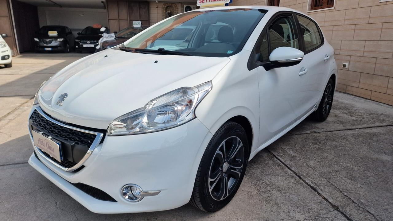 Peugeot 208 1.4 HDi 68 CV 5 porte Active