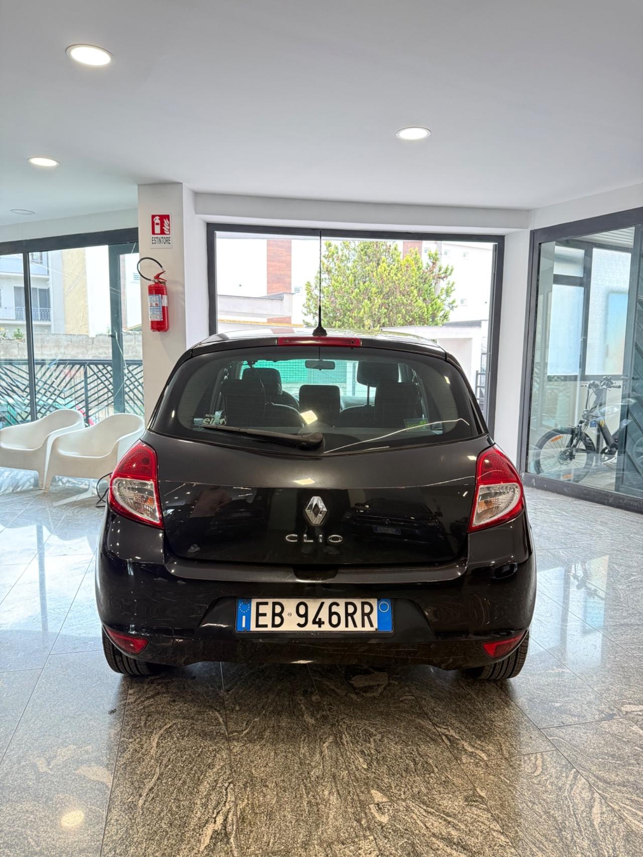Renault Clio 1.2 16V 5 porte Dynamique