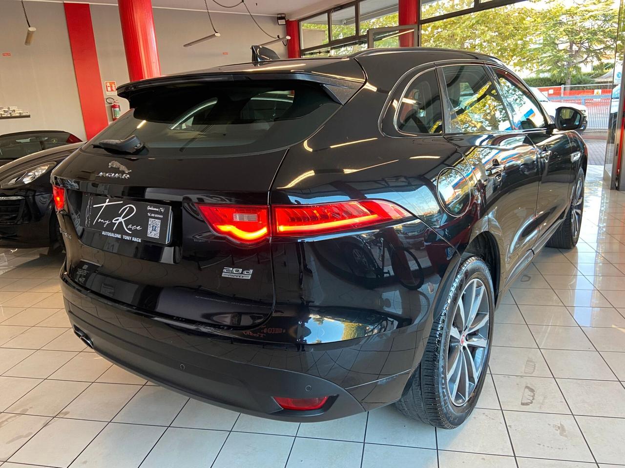 Jaguar F-Pace 2.0 D 180 CV R-Sport